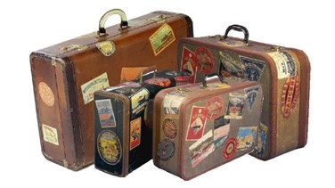 ألقي القبض عليها والسبب... ما وجدوه في حقيبتها!